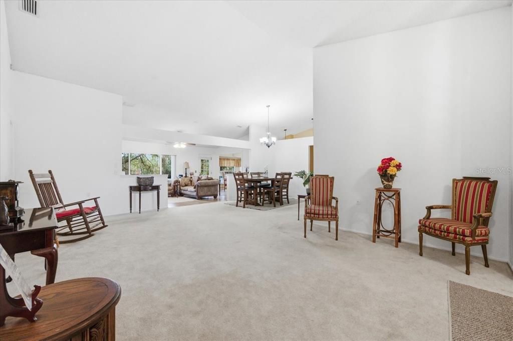 На продажу: $325,000 (2 спален, 2 ванн, 1855 Квадратных фут)