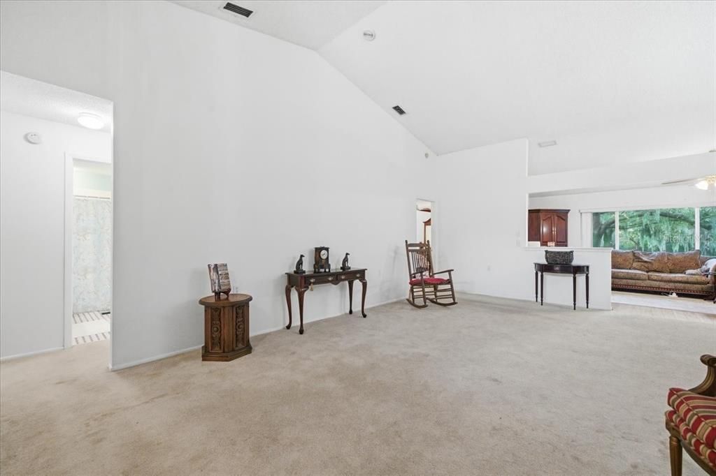 На продажу: $325,000 (2 спален, 2 ванн, 1855 Квадратных фут)