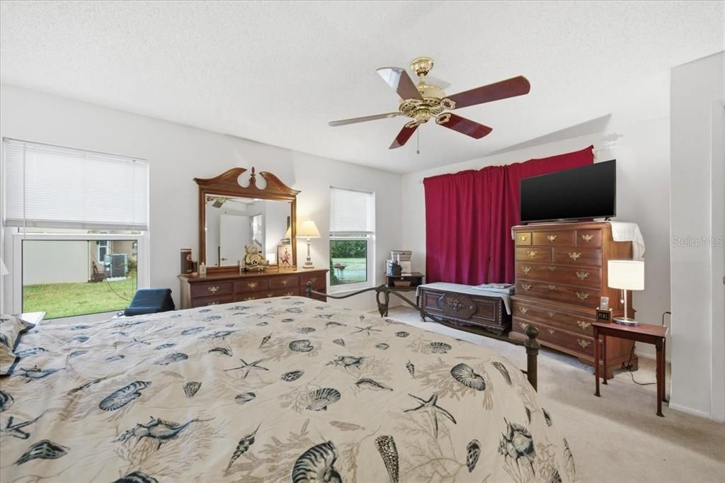 На продажу: $325,000 (2 спален, 2 ванн, 1855 Квадратных фут)