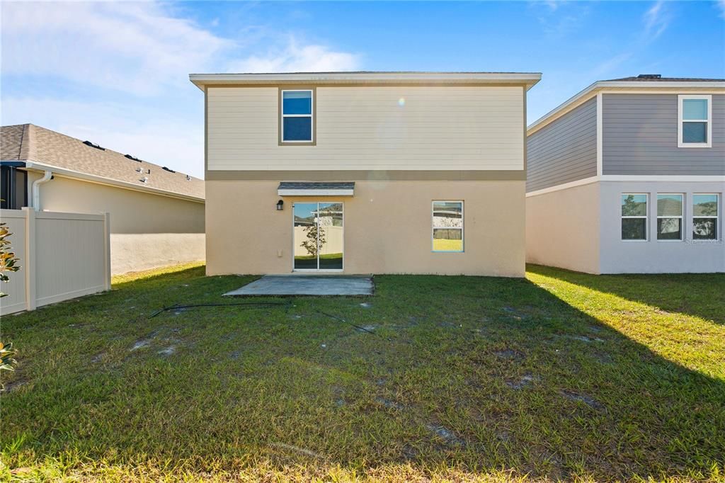 For Sale: $460,000 (5 beds, 2 baths, 2388 Square Feet)