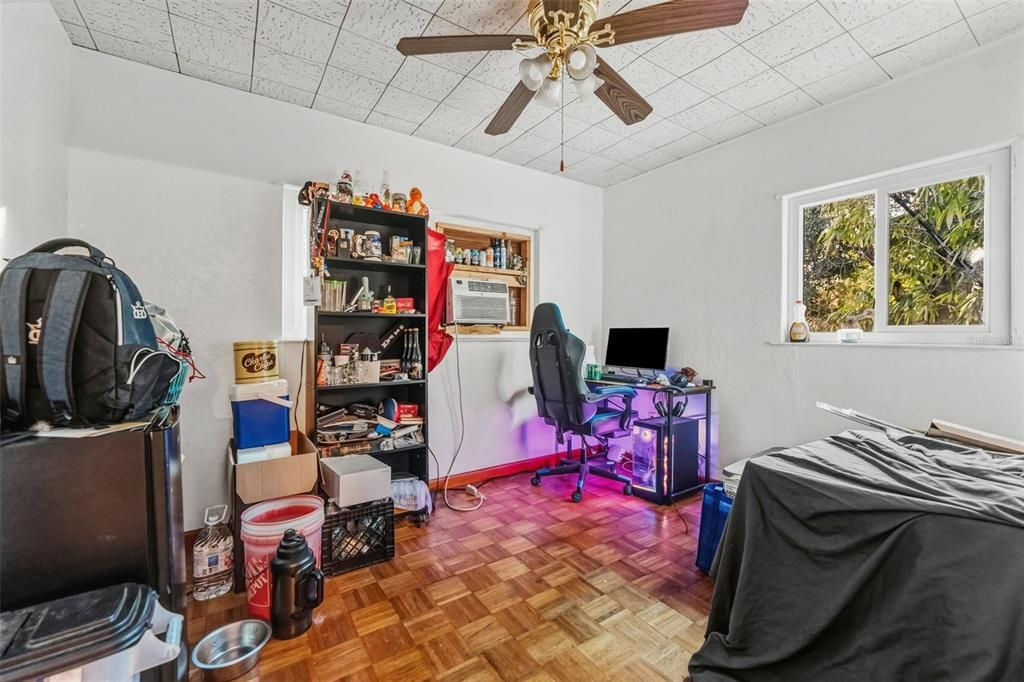 For Sale: $470,000 (5 beds, 0 baths, 1528 Square Feet)