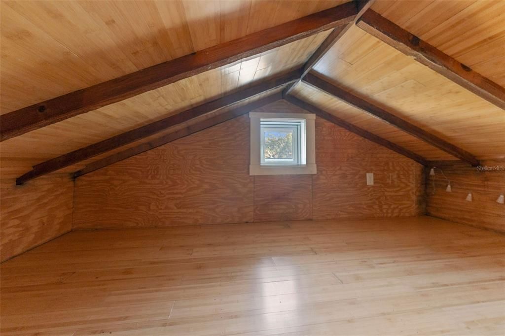 For Sale: $470,000 (5 beds, 0 baths, 1528 Square Feet)