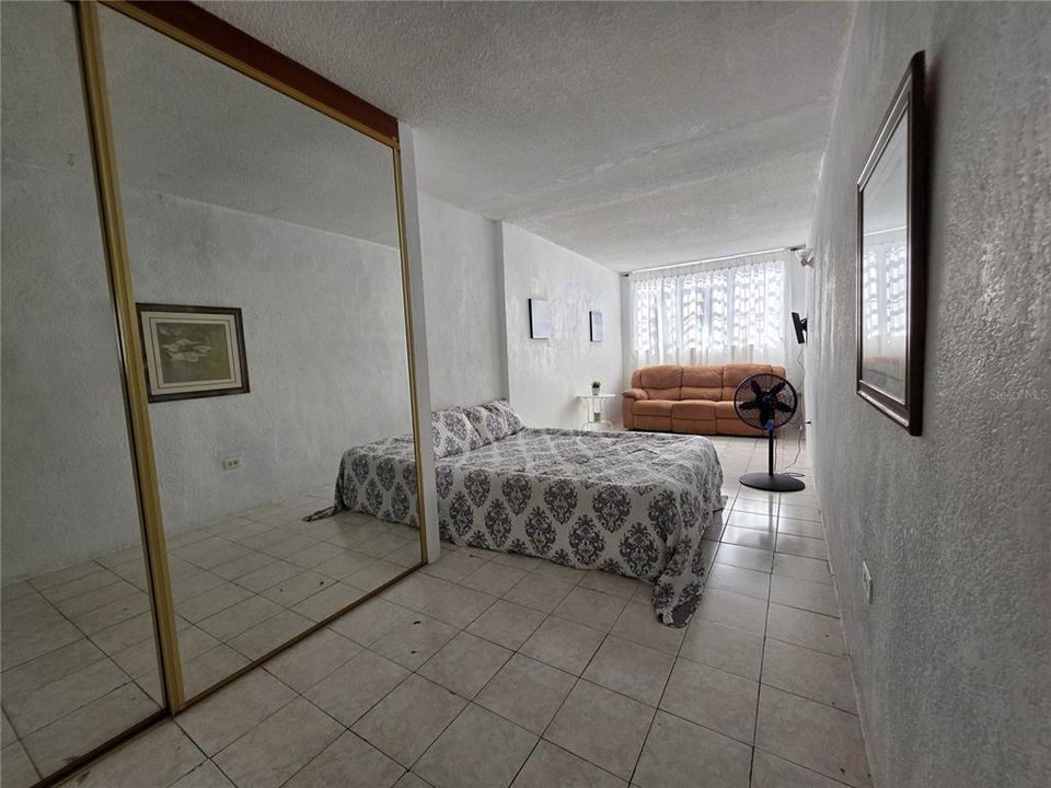 На продажу: $195,000 (3 спален, 2 ванн, 1083 Квадратных фут)