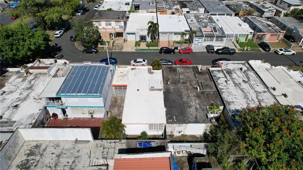 На продажу: $195,000 (3 спален, 2 ванн, 1083 Квадратных фут)