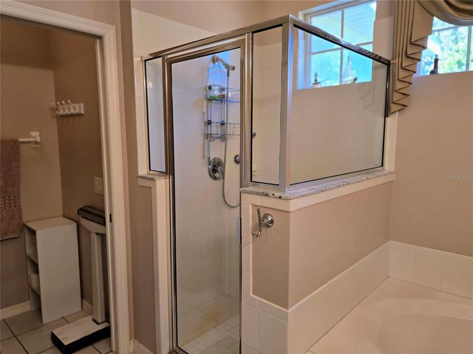 待售: $374,900 (3 贝兹, 2 浴室, 1893 平方英尺)