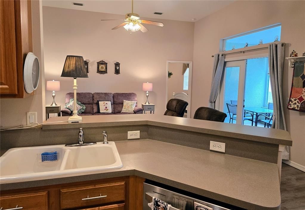 待售: $374,900 (3 贝兹, 2 浴室, 1893 平方英尺)