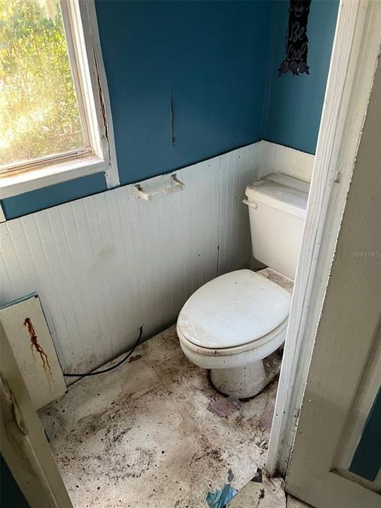 For Sale: $74,000 (2 beds, 1 baths, 784 Square Feet)