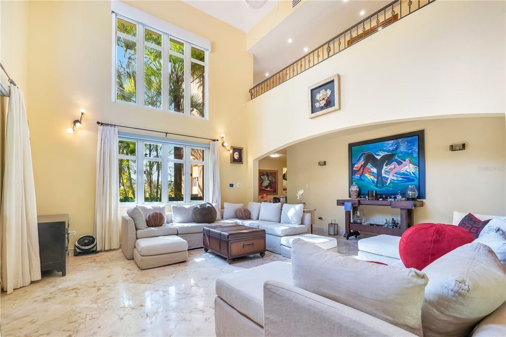 На продажу: $12,995,000 (6 спален, 6 ванн, 7000 Квадратных фут)