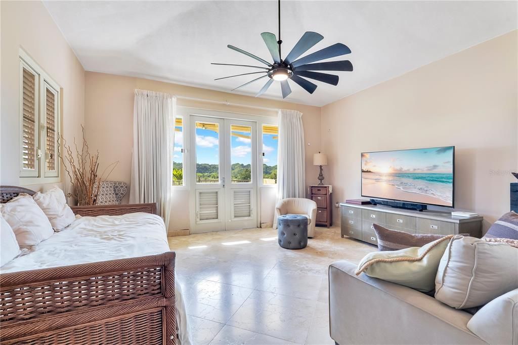 На продажу: $12,995,000 (6 спален, 6 ванн, 7000 Квадратных фут)