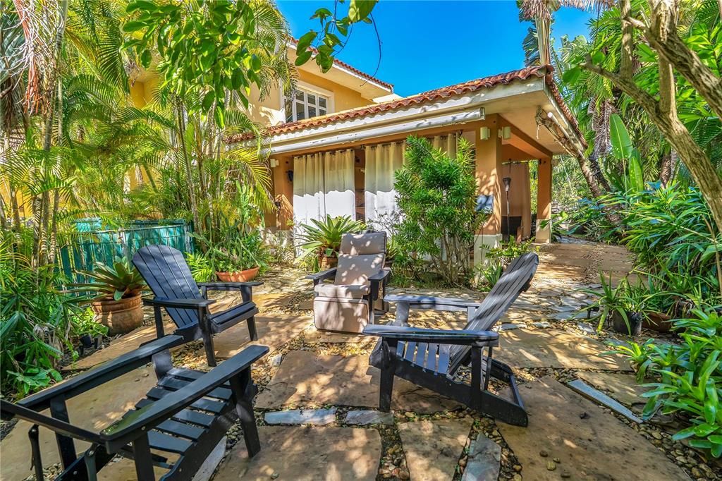 На продажу: $12,995,000 (6 спален, 6 ванн, 7000 Квадратных фут)