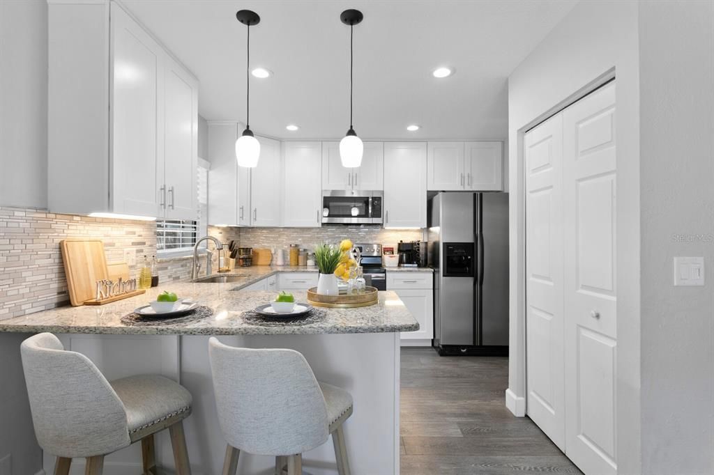 В аренду: $5,000 (4 спален, 3 ванн, 2006 Квадратных фут)