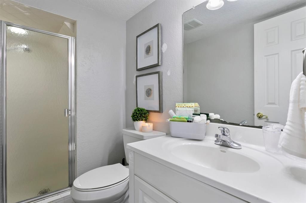 В аренду: $5,000 (4 спален, 3 ванн, 2006 Квадратных фут)