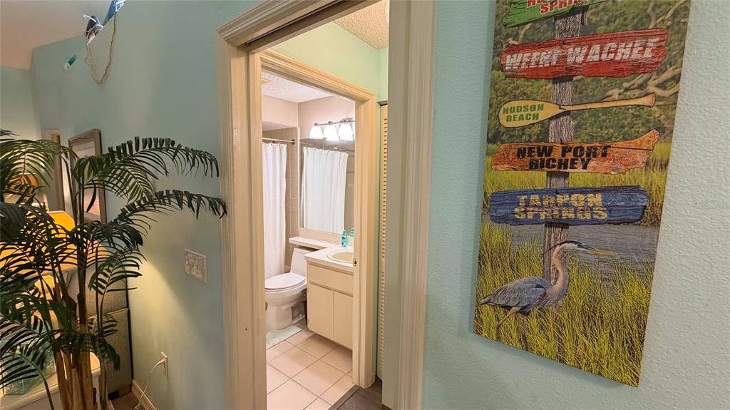 待售: $195,000 (2 贝兹, 2 浴室, 884 平方英尺)