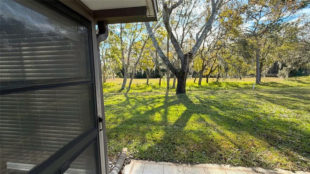 待售: $195,000 (2 贝兹, 2 浴室, 884 平方英尺)