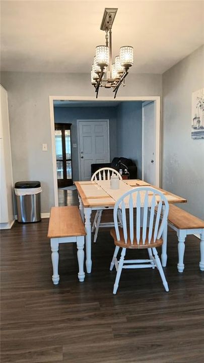 En Venta: $215,000 (2 camas, 1 baños, 1240 Pies cuadrados)