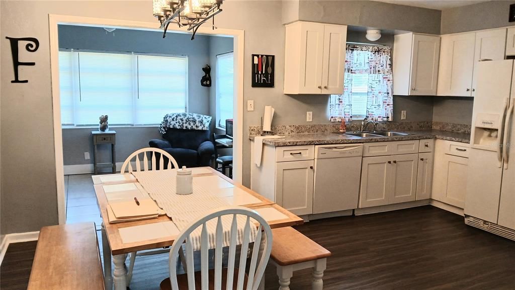 En Venta: $215,000 (2 camas, 1 baños, 1240 Pies cuadrados)