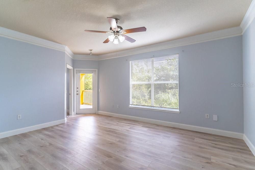 待售: $234,900 (2 贝兹, 2 浴室, 1076 平方英尺)