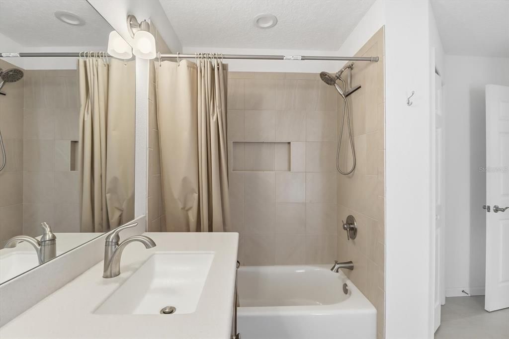 На продажу: $529,000 (3 спален, 2 ванн, 1982 Квадратных фут)