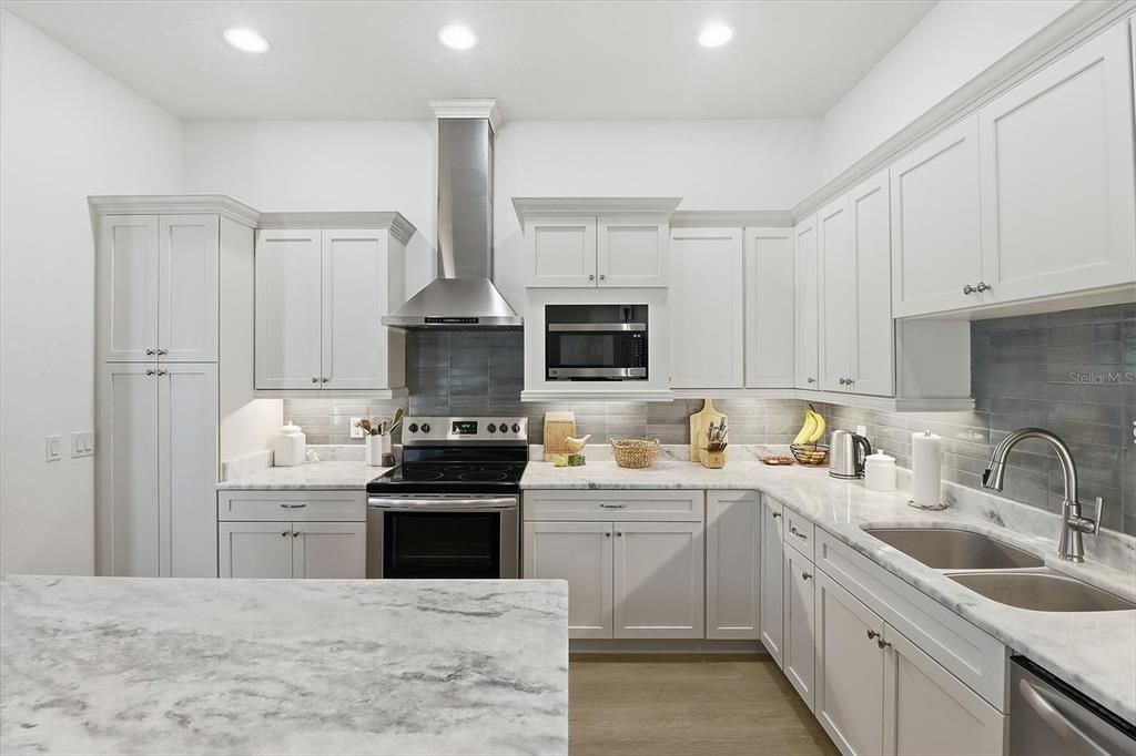 На продажу: $529,000 (3 спален, 2 ванн, 1982 Квадратных фут)