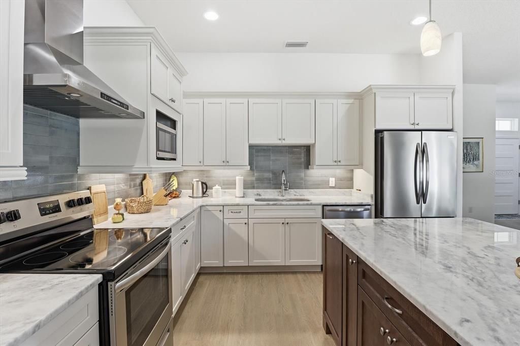 На продажу: $529,000 (3 спален, 2 ванн, 1982 Квадратных фут)