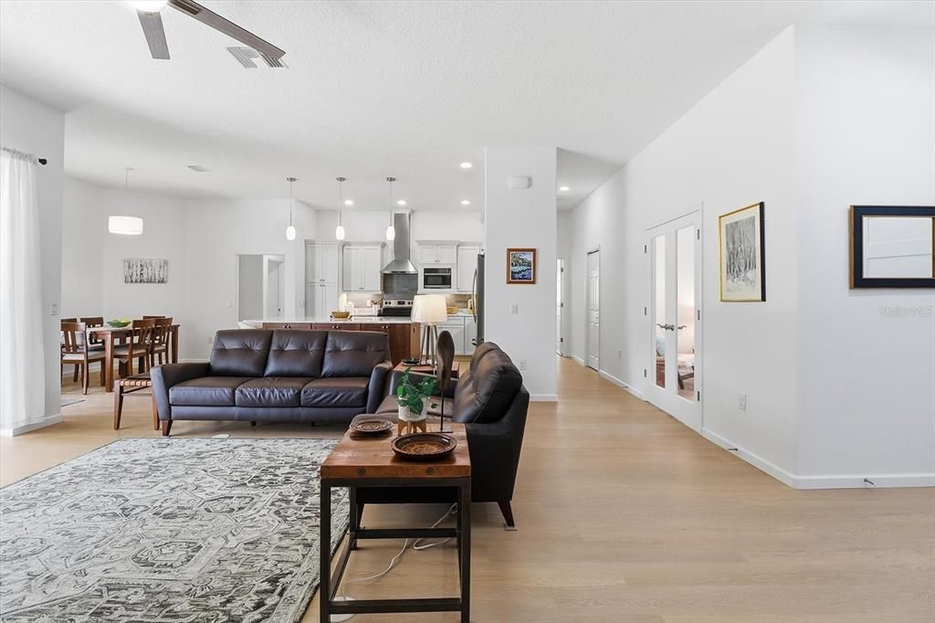 На продажу: $529,000 (3 спален, 2 ванн, 1982 Квадратных фут)