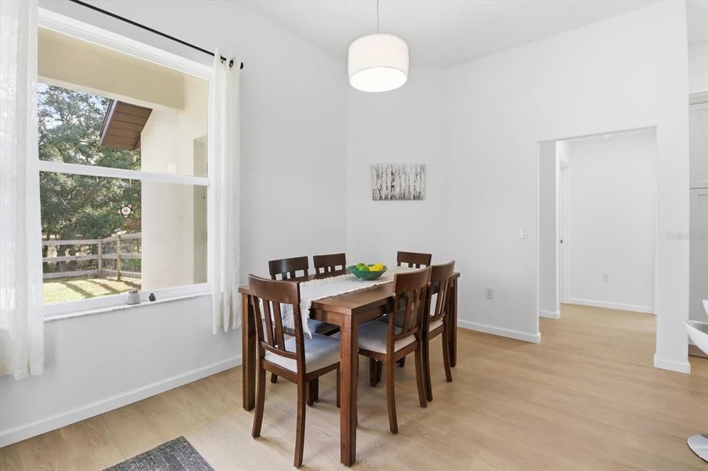 На продажу: $529,000 (3 спален, 2 ванн, 1982 Квадратных фут)