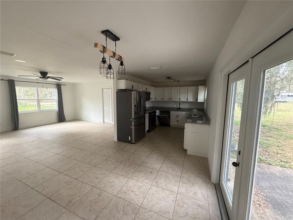 出租: $1,950 (3 贝兹, 2 浴室, 1344 平方英尺)