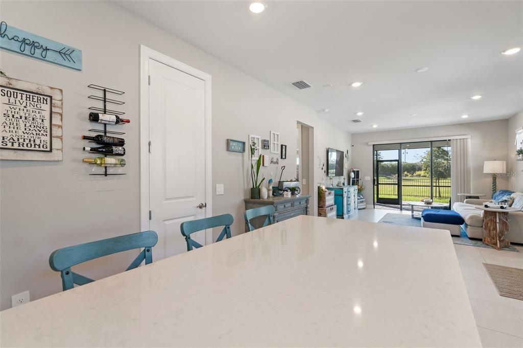 For Sale: $489,900 (2 beds, 2 baths, 1405 Square Feet)