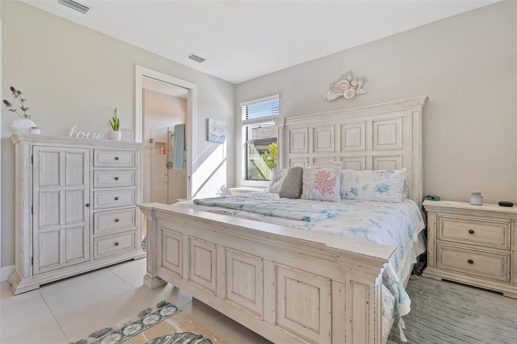 For Sale: $489,900 (2 beds, 2 baths, 1405 Square Feet)