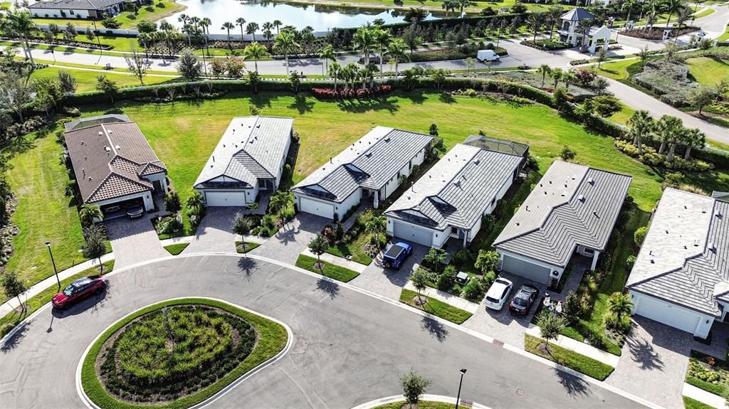 For Sale: $489,900 (2 beds, 2 baths, 1405 Square Feet)