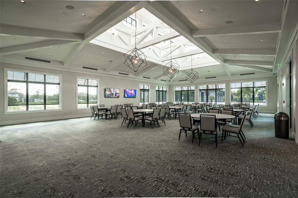 For Sale: $489,900 (2 beds, 2 baths, 1405 Square Feet)