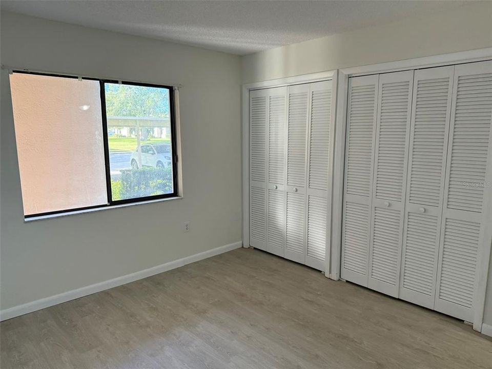 For Sale: $204,900 (2 beds, 2 baths, 1094 Square Feet)