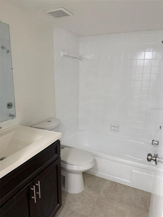 For Sale: $204,900 (2 beds, 2 baths, 1094 Square Feet)