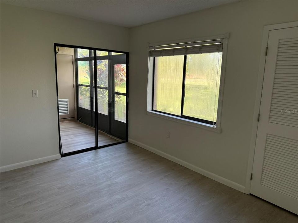 For Sale: $204,900 (2 beds, 2 baths, 1094 Square Feet)