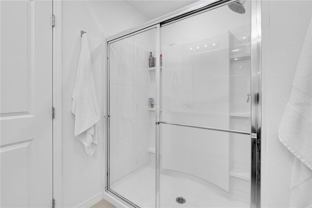 For Rent: $2,995 (6 beds, 3 baths, 2667 Square Feet)