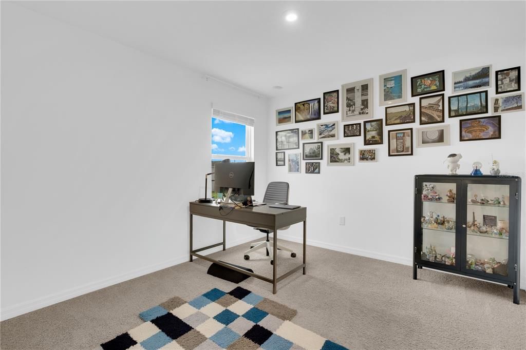 For Rent: $2,995 (6 beds, 3 baths, 2667 Square Feet)