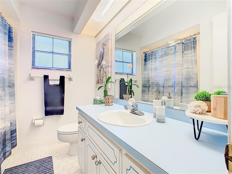 For Sale: $409,000 (3 beds, 2 baths, 2148 Square Feet)