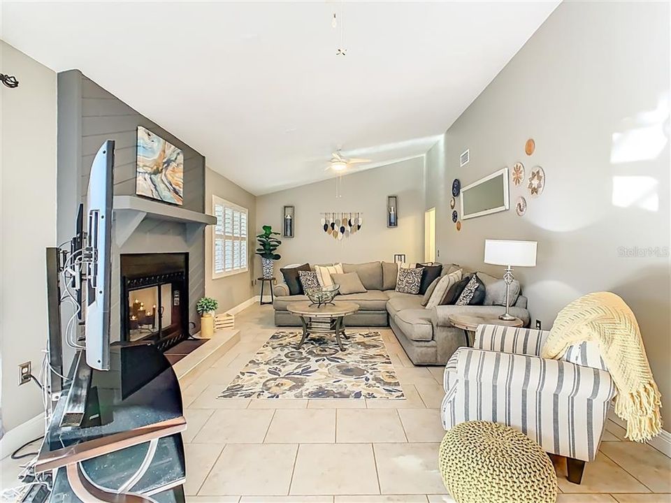 For Sale: $409,000 (3 beds, 2 baths, 2148 Square Feet)