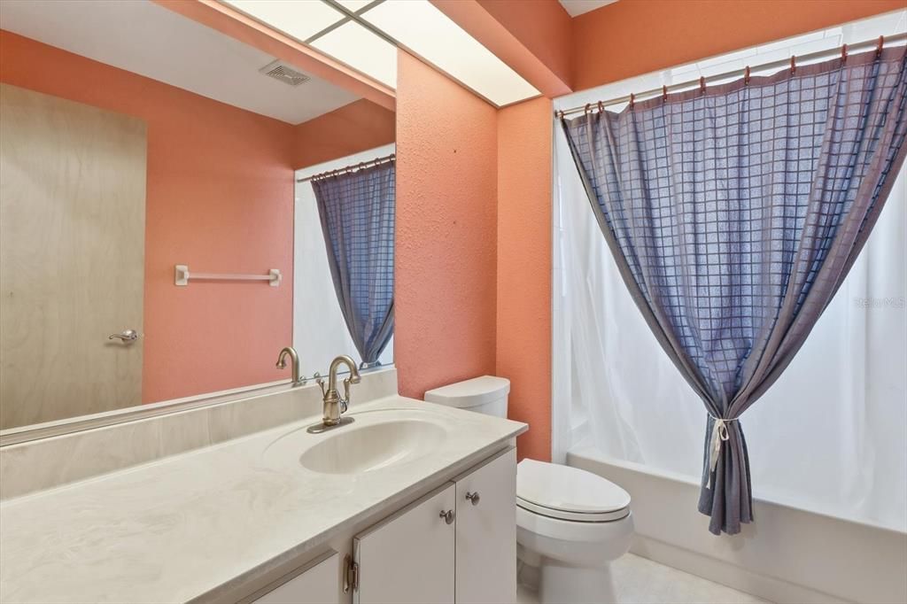 На продажу: $340,000 (3 спален, 2 ванн, 1772 Квадратных фут)