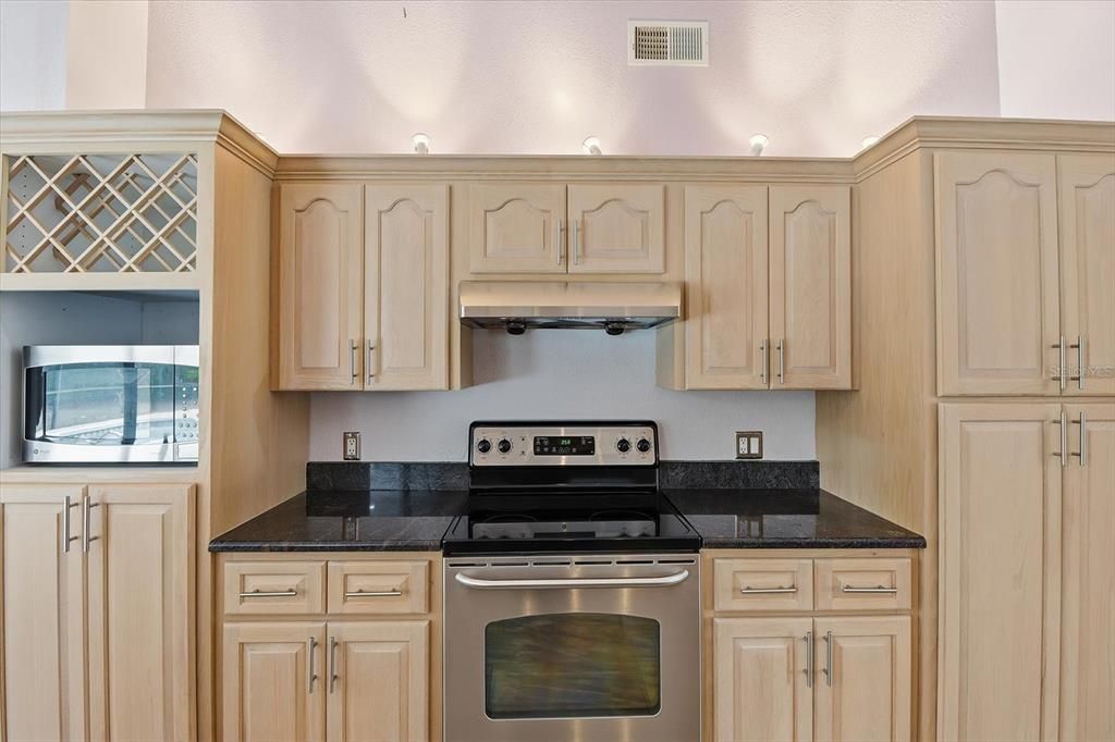 На продажу: $340,000 (3 спален, 2 ванн, 1772 Квадратных фут)