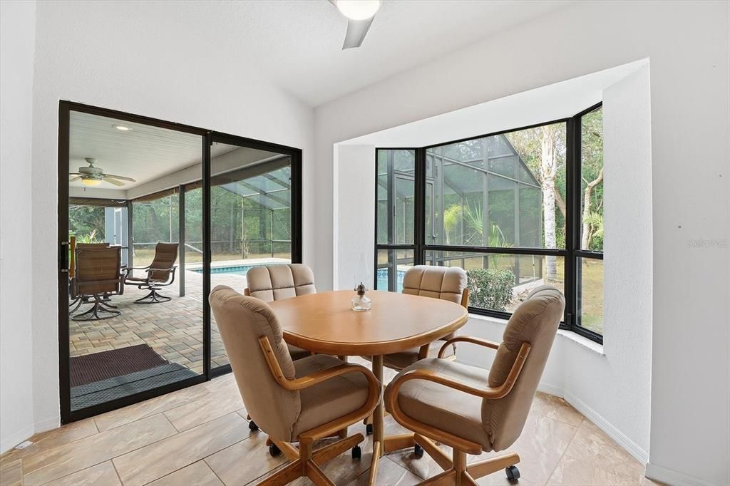 На продажу: $340,000 (3 спален, 2 ванн, 1772 Квадратных фут)