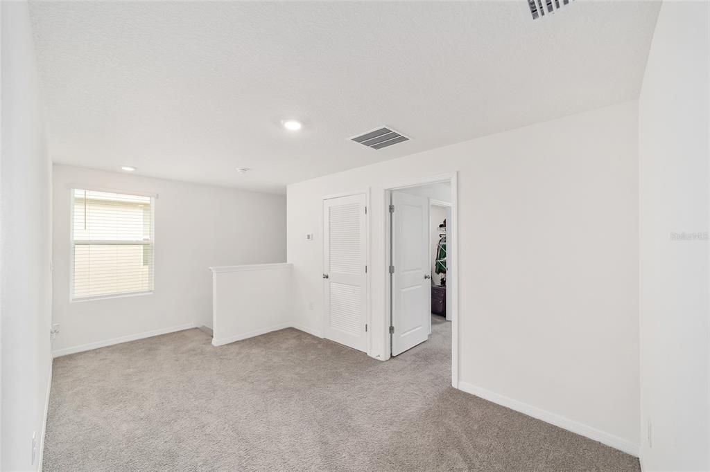 На продажу: $334,999 (5 спален, 3 ванн, 2481 Квадратных фут)