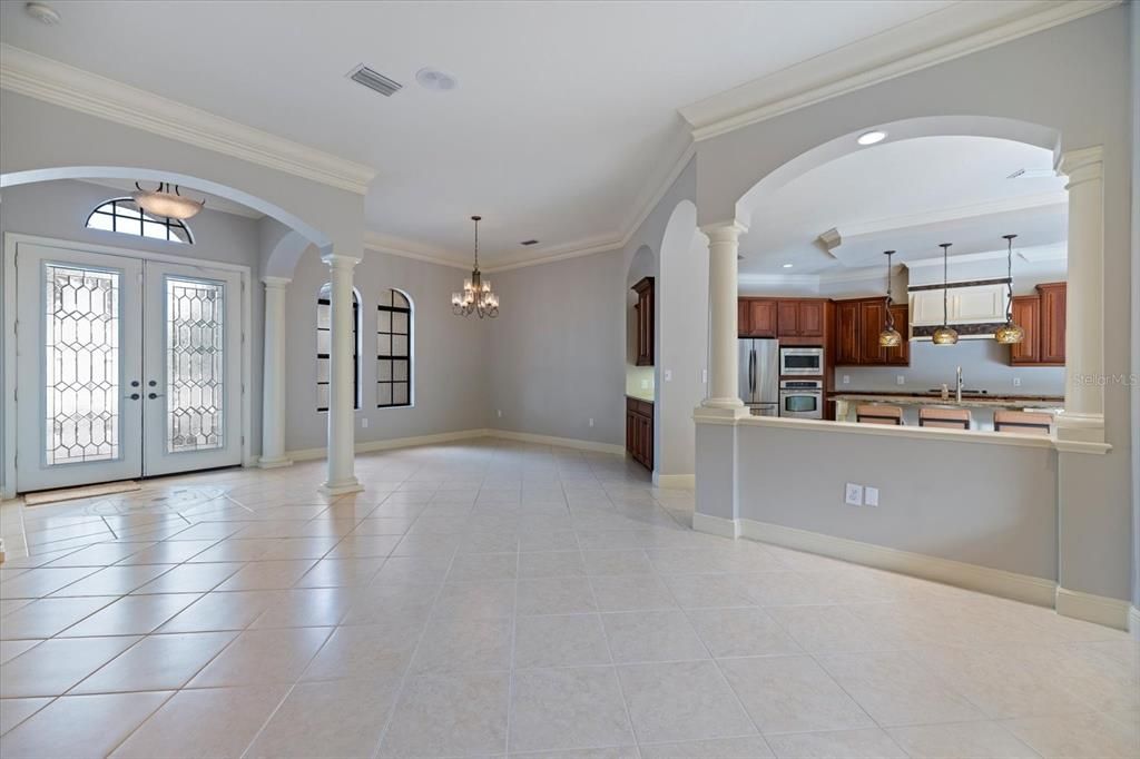 For Sale: $960,000 (4 beds, 4 baths, 3561 Square Feet)