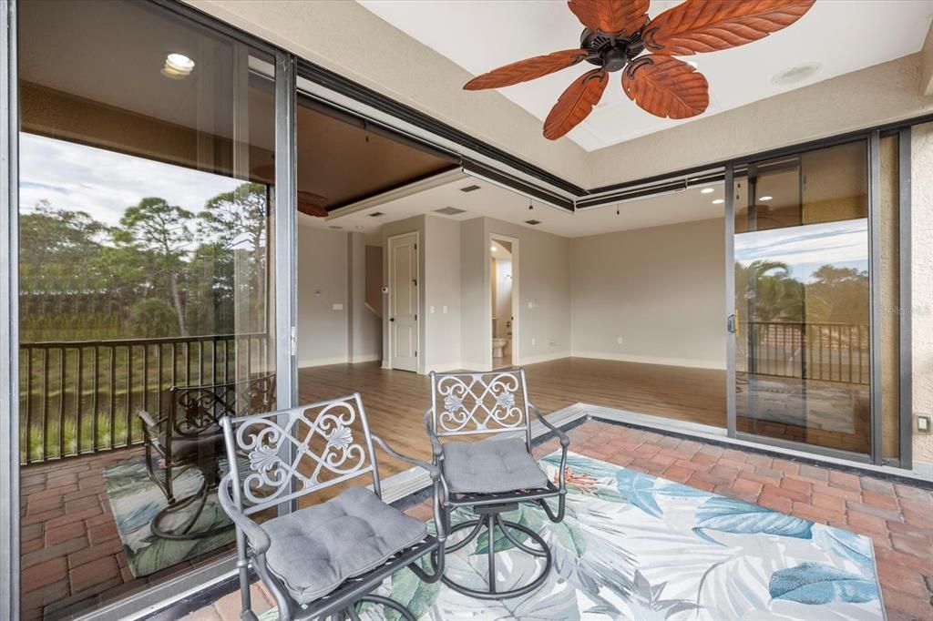 For Sale: $960,000 (4 beds, 4 baths, 3561 Square Feet)