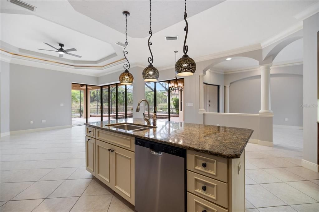 For Sale: $960,000 (4 beds, 4 baths, 3561 Square Feet)