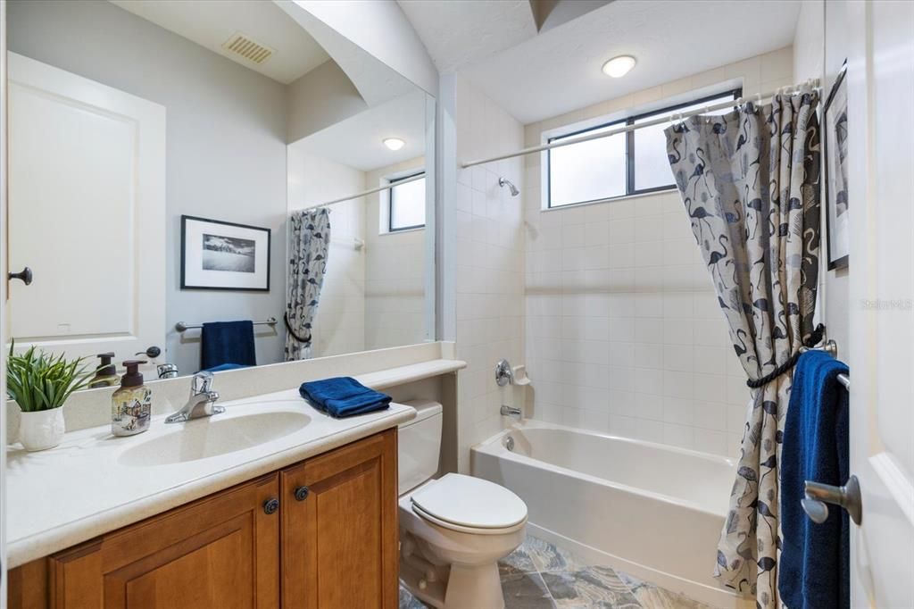 For Sale: $960,000 (4 beds, 4 baths, 3561 Square Feet)