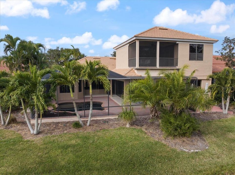 For Sale: $960,000 (4 beds, 4 baths, 3561 Square Feet)