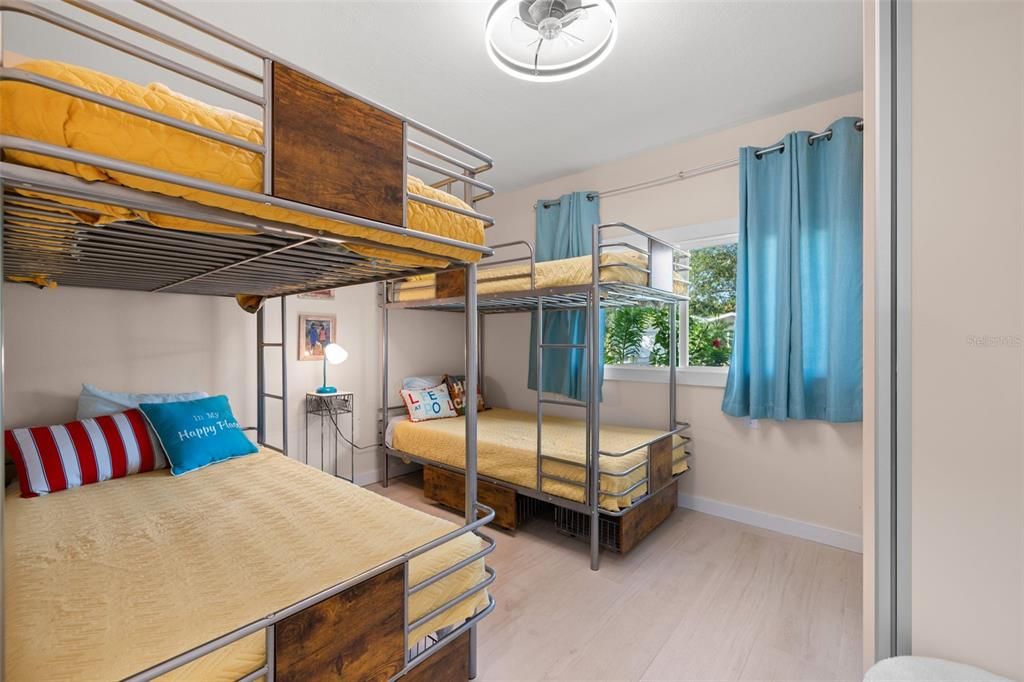 En Venta: $900,000 (3 camas, 2 baños, 1232 Pies cuadrados)