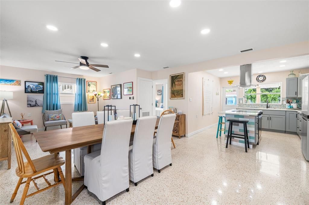 En Venta: $900,000 (3 camas, 2 baños, 1232 Pies cuadrados)