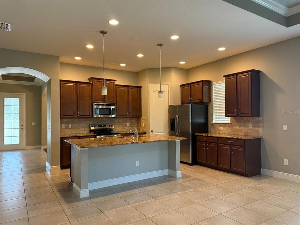 En Renta: $3,200 (3 camas, 2 baños, 1955 Pies cuadrados)